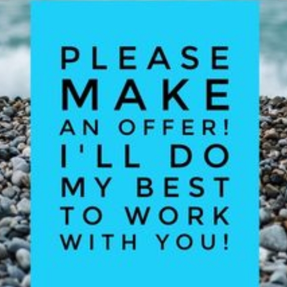 Meet your Posher, Sarah - Picture 1 of 2